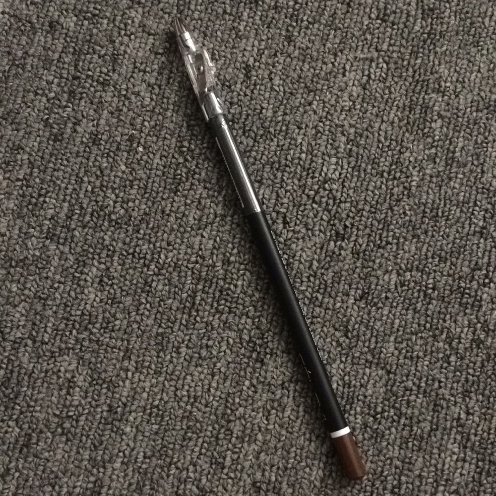 Pencil eye liner brown